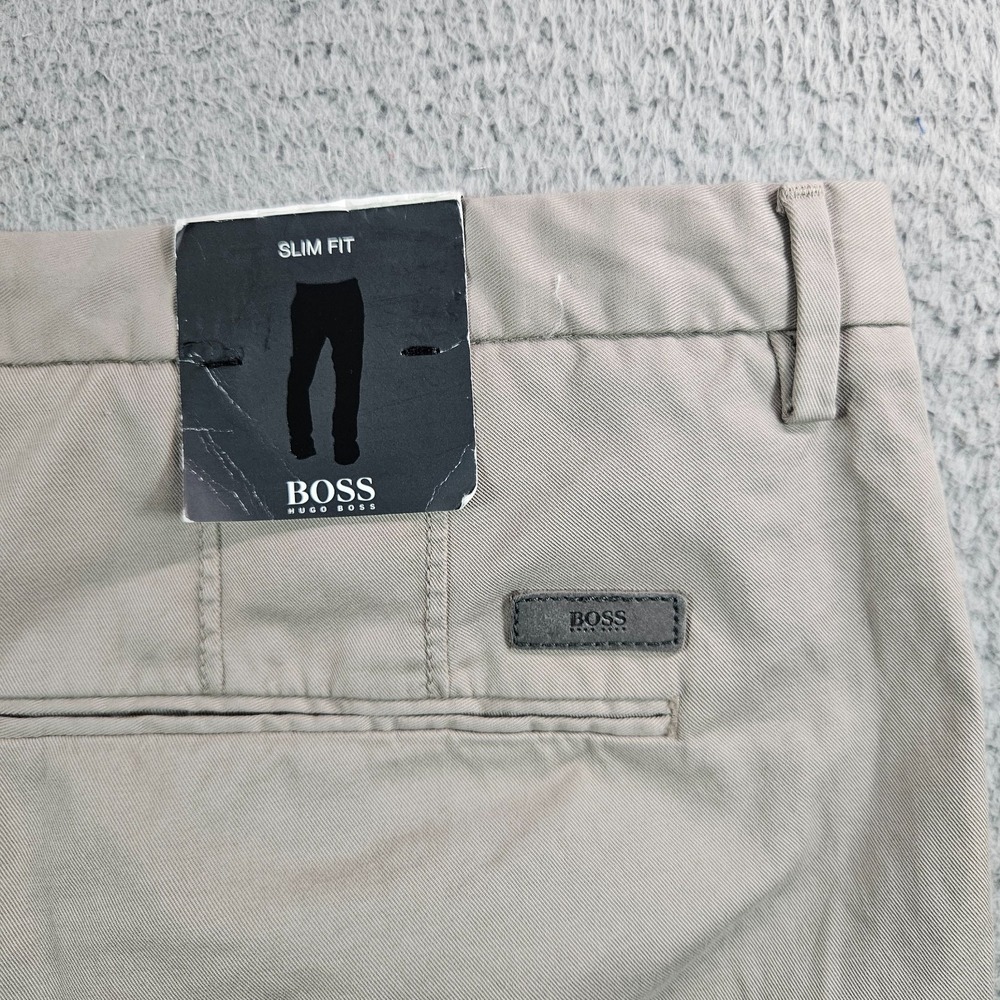 NEW Boss Hugo Boss‎ Shorts Men US 40 UK 56 Slim Fit Inseam 9" Flat Font Gray